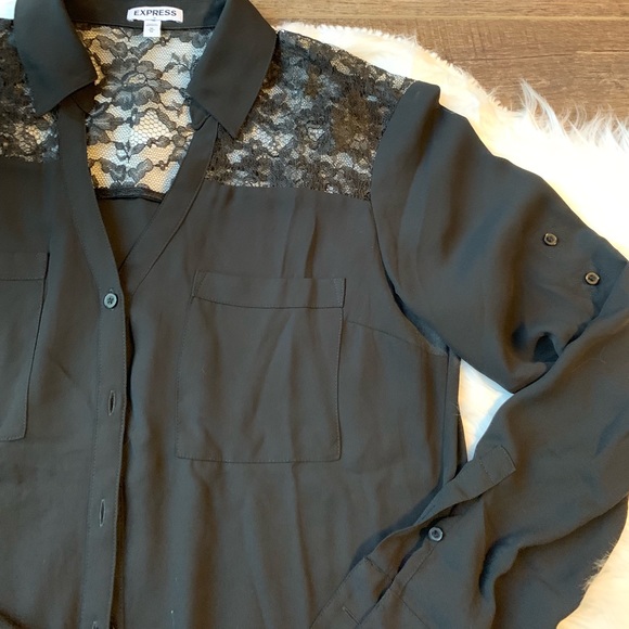 ❤️ SOLD Express lace button down shirt - Picture 4 of 7